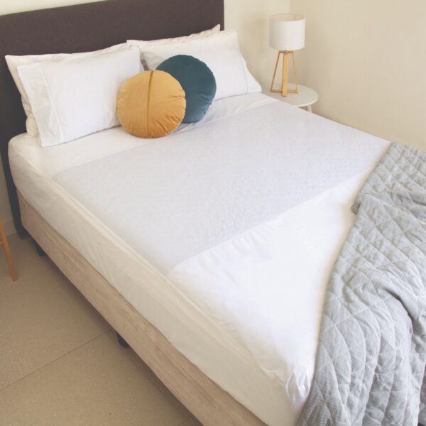 Conni Fitted Bed Pad Sheet – Queen